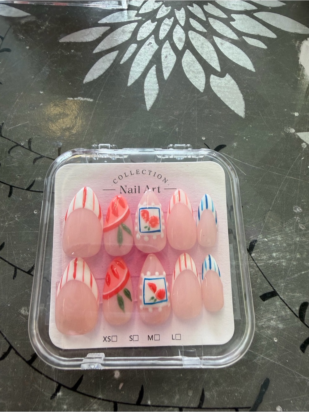 Nail Art Press-On Set - Pink Floral & Stripe Design